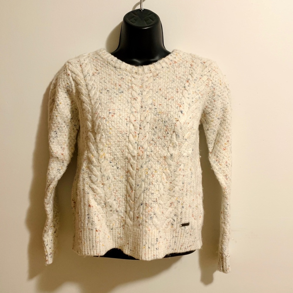 Hollister rainbow fits cable knit sweater